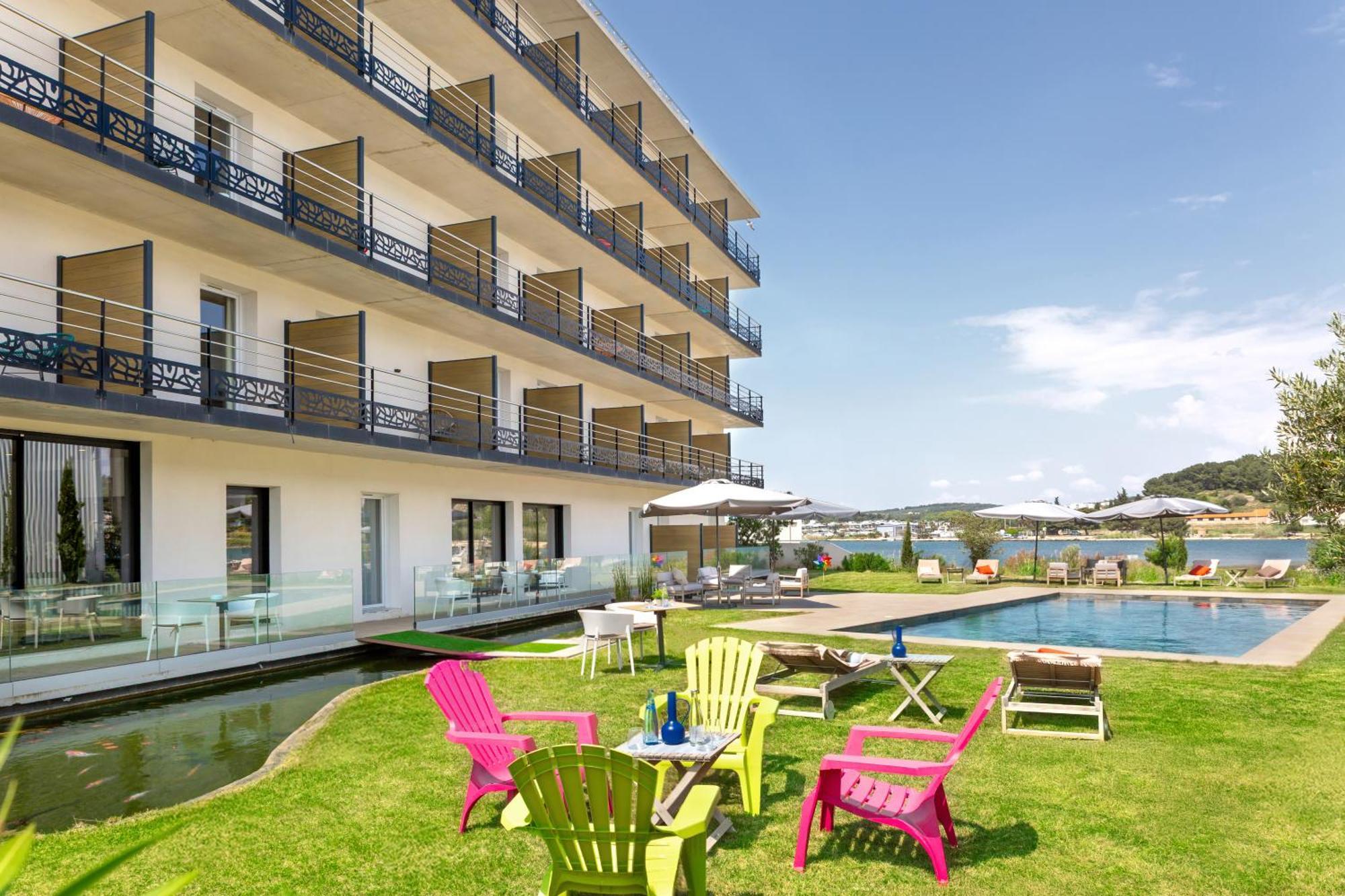 Golden Tulip Hotel & Rooftop Martigues Provence Exterior photo