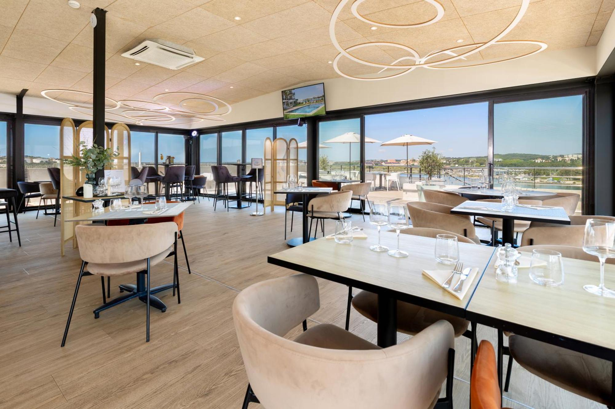 Golden Tulip Hotel & Rooftop Martigues Provence Exterior photo