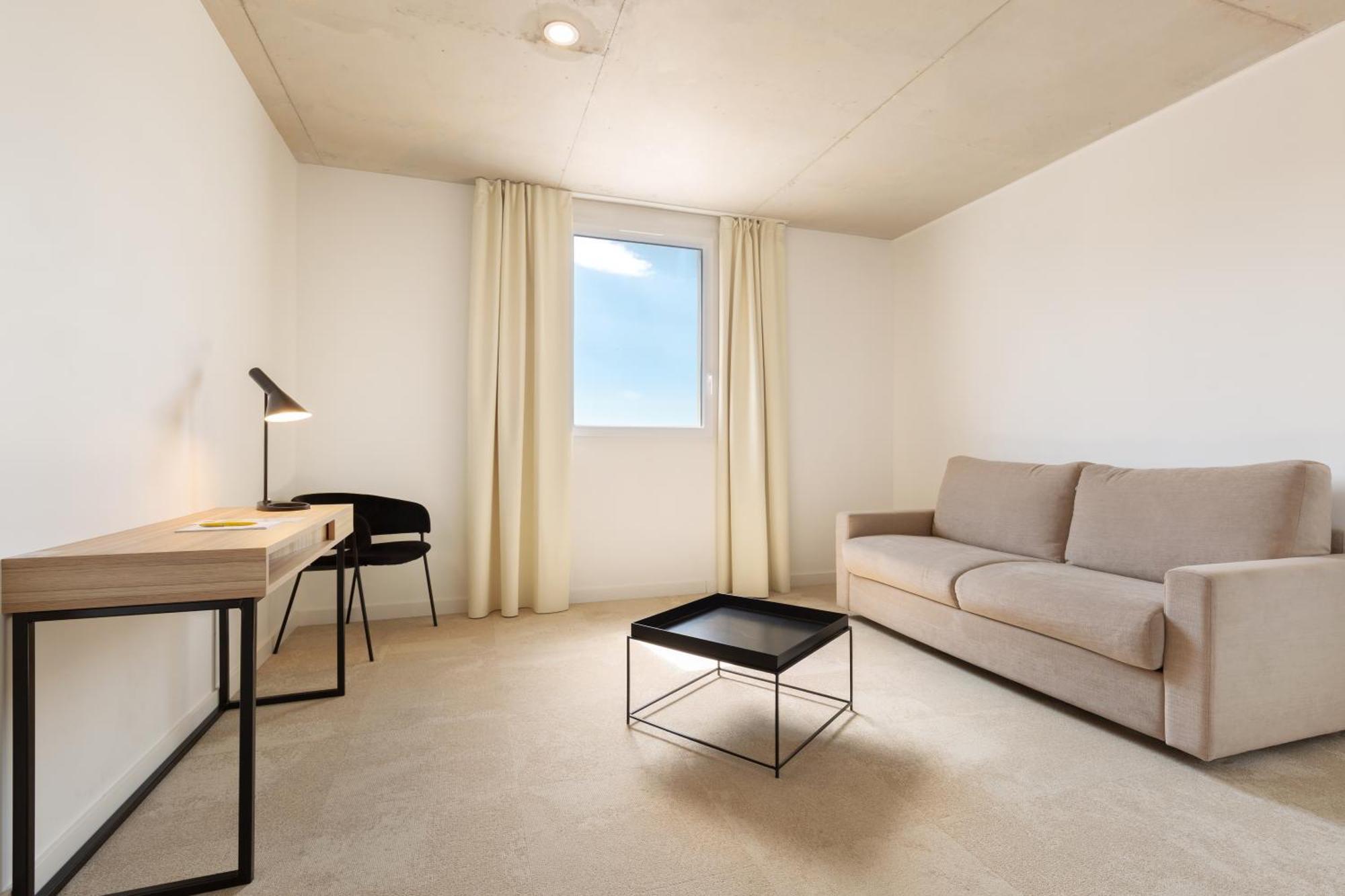 Golden Tulip Hotel & Rooftop Martigues Provence Room photo