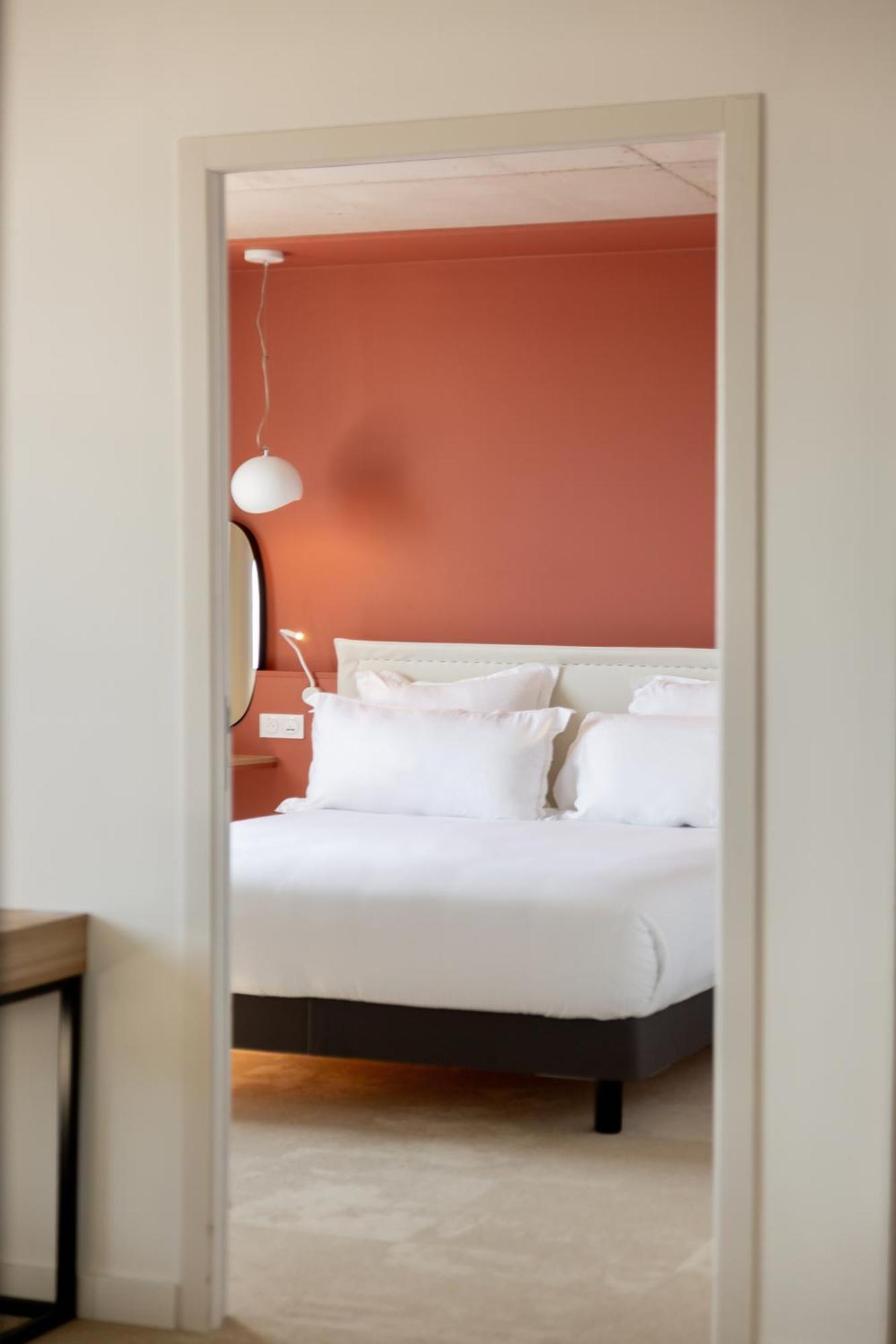 Golden Tulip Hotel & Rooftop Martigues Provence Exterior photo