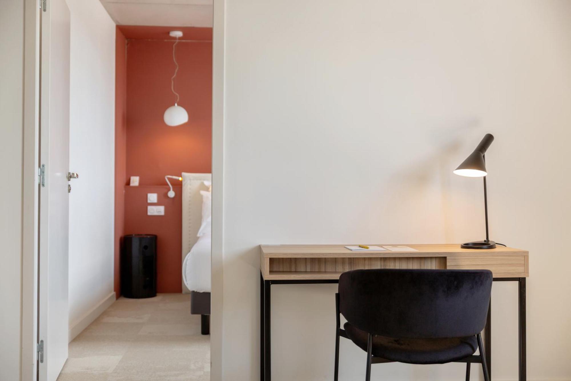 Golden Tulip Hotel & Rooftop Martigues Provence Room photo